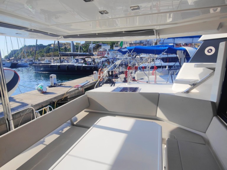 Leopard Catamarans / Robertson & Caine Leopard 42 - 4 cab. charter bareboat or skippered in  Procida