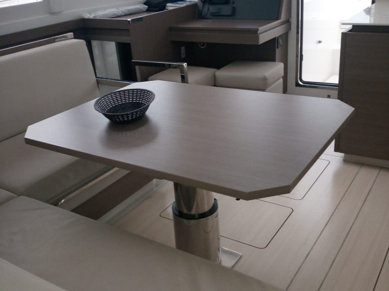 Hire Catamaran Leopard Catamarans / Robertson & Caine with a boat licence