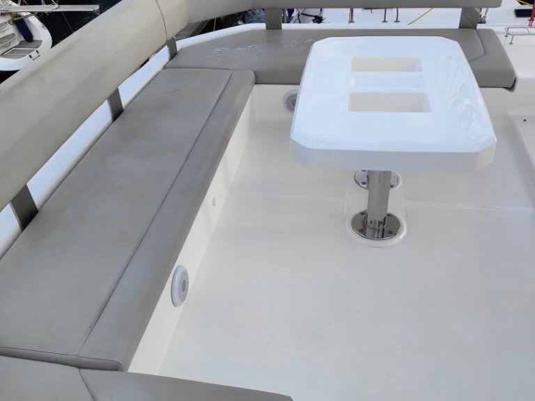 Hire a Leopard Catamarans / Robertson & Caine Leopard 45 Procida