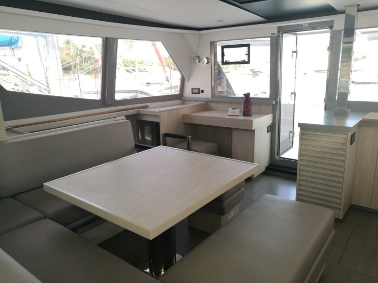 Hire Catamaran with or without skipper Leopard Catamarans / Robertson & Caine Cannigione