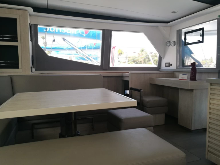 Hire Catamaran Leopard Catamarans / Robertson & Caine with a boat licence