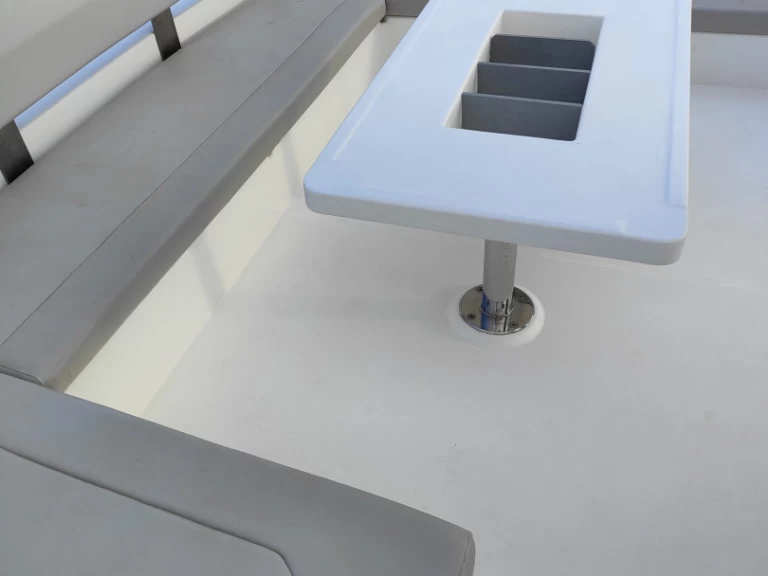 Hire Catamaran with or without skipper Leopard Catamarans / Robertson & Caine Procida