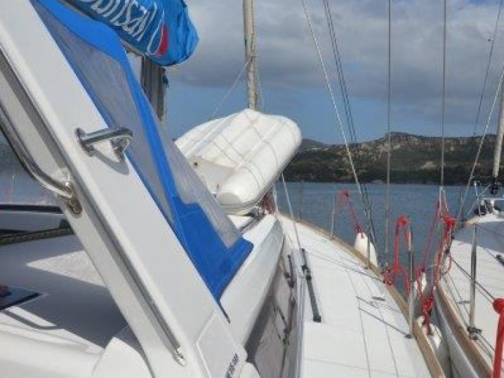 Hire a Bénéteau Oceanis 48 Cannigione