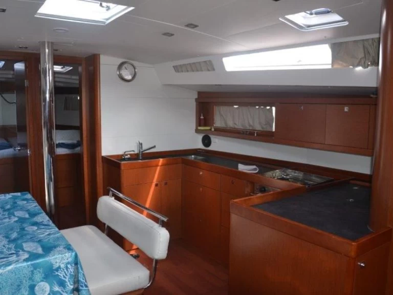 Yacht hire Cannigione cheap Oceanis 48