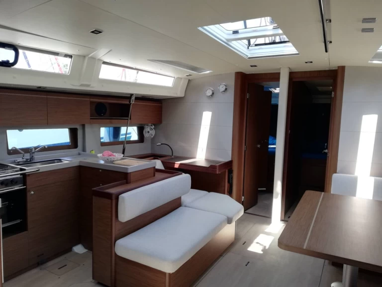 Yacht hire Furnari cheap Oceanis 51.1