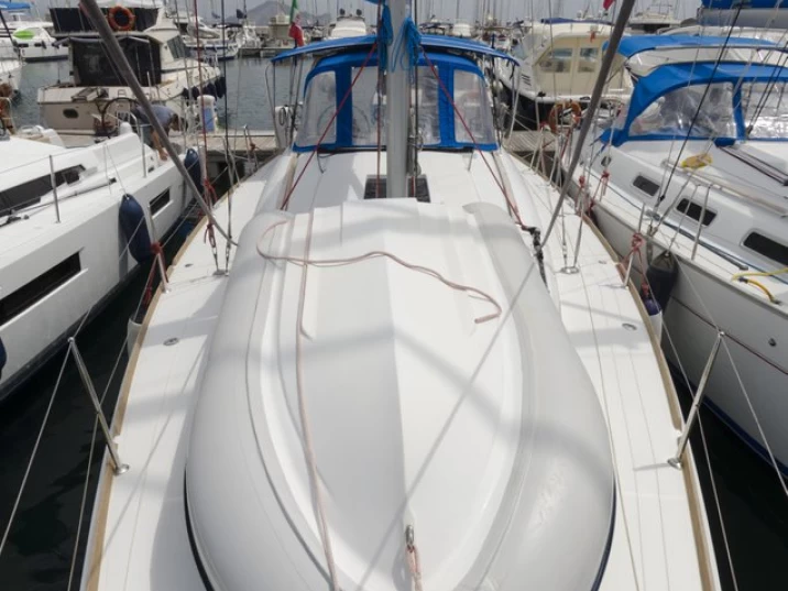 Hire a Jeanneau Sun Odyssey 409 Procida