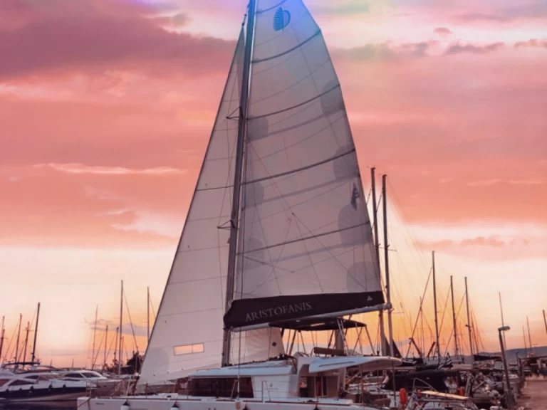 Hire a Lagoon Lagoon 450 F Lefkáda