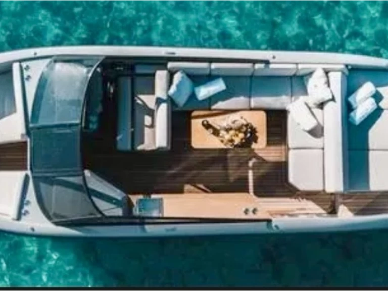 Rand Supreme 27 charter bareboat or skippered in  Riviera Beach