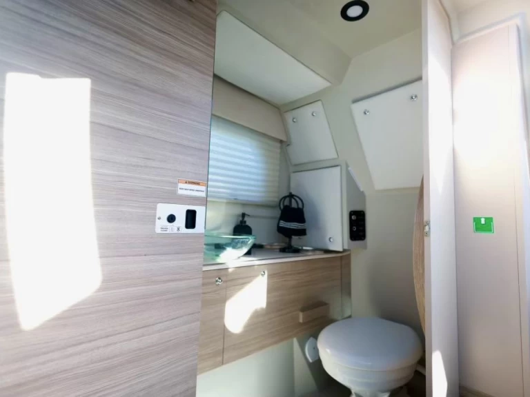 Charter a Axopar Axopar 37 Sun-Top in West Palm Beach on Samboat