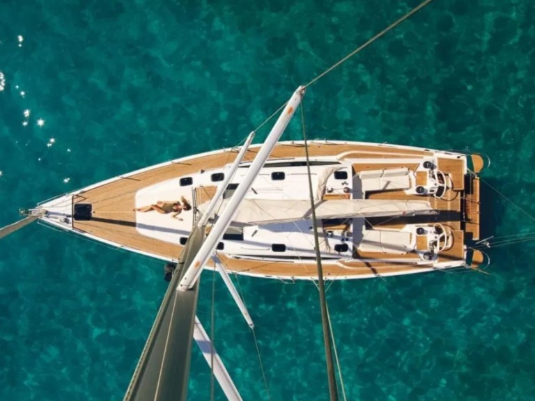 Sailboat to hire Split at the best price