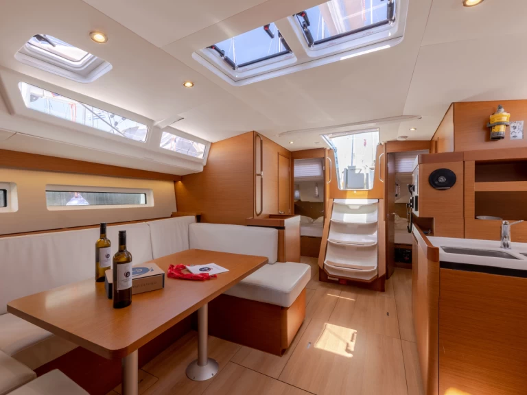 Sailboat hire in Préveza - Jeanneau Sun Odyssey 490