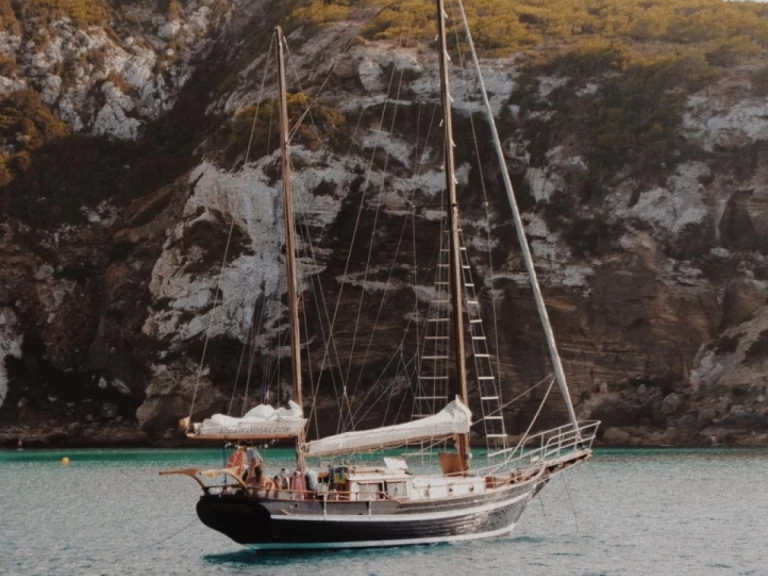 Hire Sailboat Formosa with a boat licence