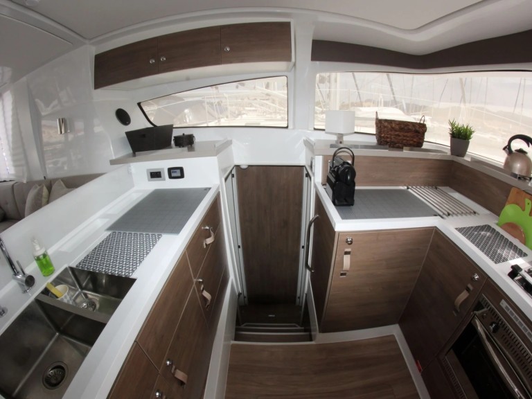 Catamaran hire in Fiskárdo - Bali Bali 4.2