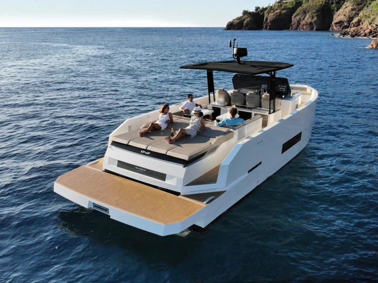 Yacht charter Lávrio - De Antonio De Antonio D42 Open on SamBoat