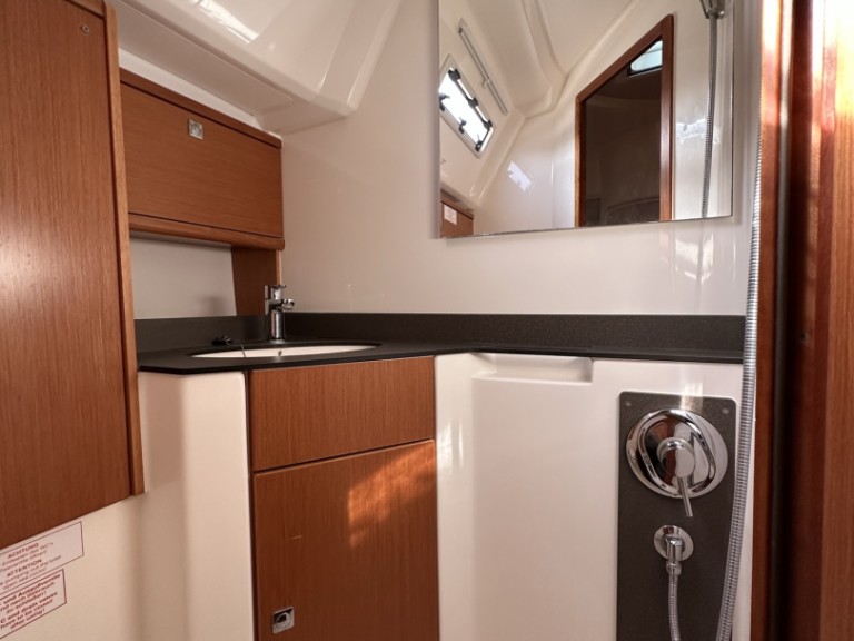 Yacht charter Drage - Bavaria Cruiser 46 on SamBoat