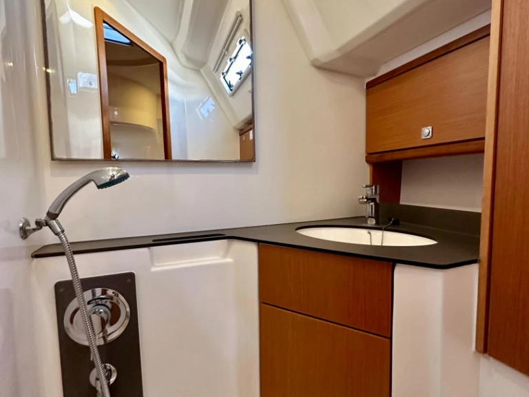 Yacht hire Sukošan cheap Cruiser 46