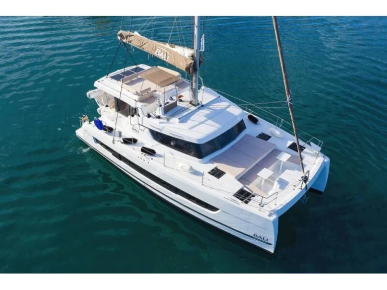 Hire Catamaran Bali with a boat licence