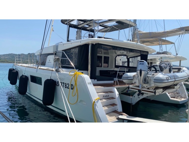 Yacht hire Furnari cheap Lagoon 52 F