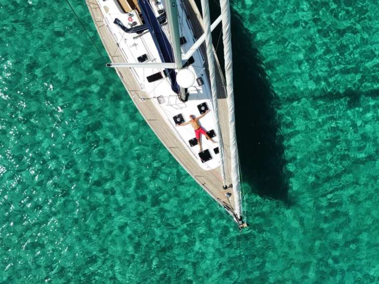 Hire Sailboat with or without skipper Bénéteau Cagliari Port