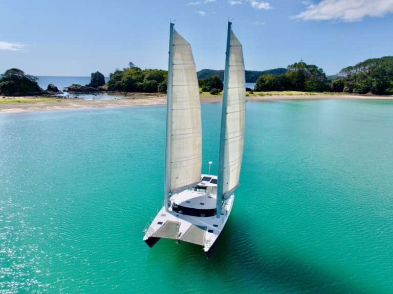 Hire a  Kelsall 54 Paihia