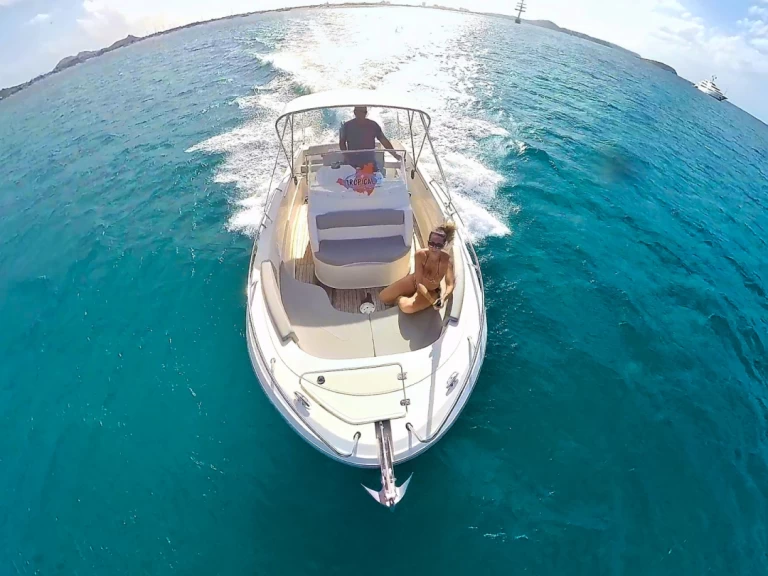 Yacht charter Marigot - Pacific Craft Pacific Craft 650 on SamBoat