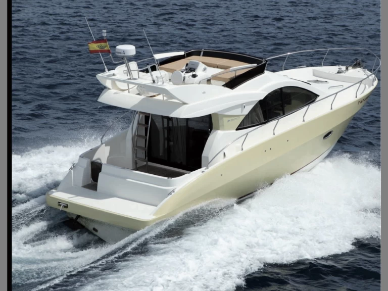 Yacht charter Spain - Faeton F-360 Fly on SamBoat