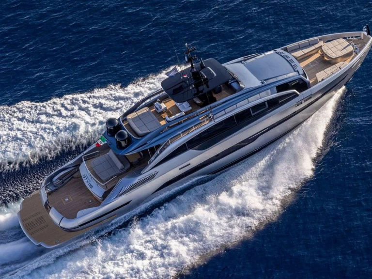 Hire a Pershing 116' PERSHING Miami