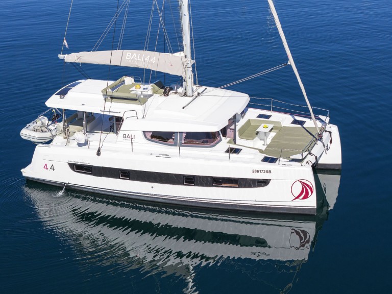Charter a Bali Bali 4.4 in Šibenik on Samboat