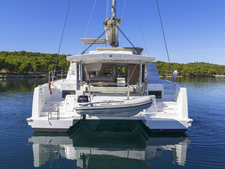 Hire Catamaran Bali with a boat licence