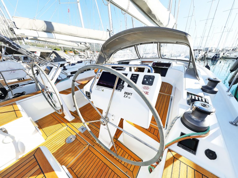 Hire a Hanse Hanse 455 Kaštela