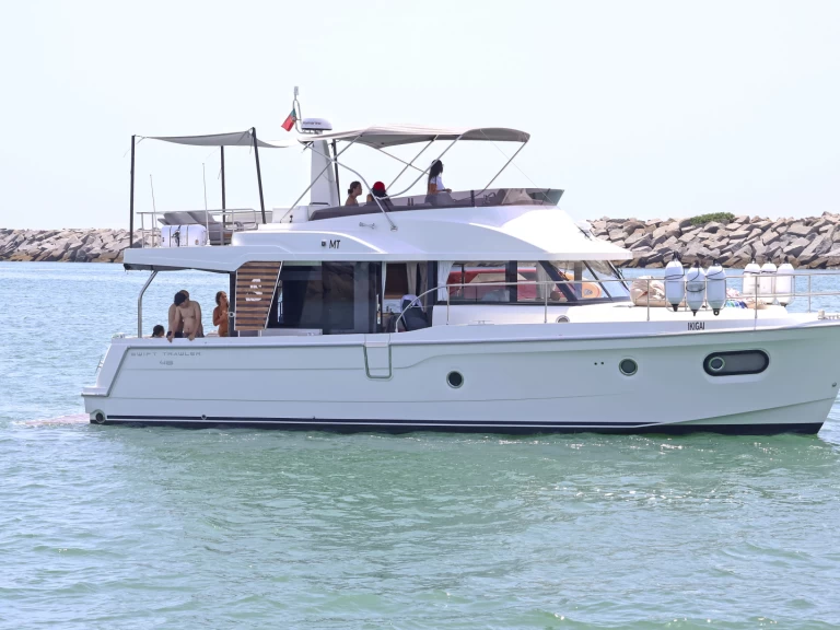 Motorboat to hire Portimão at the best price