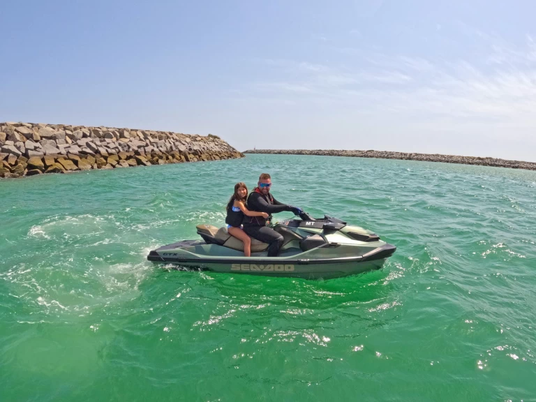 Hire Jet ski Sea-Doo with a boat licence