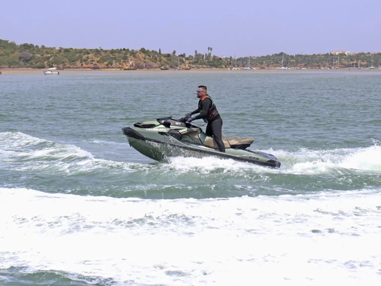 Jet ski to hire Portimão at the best price