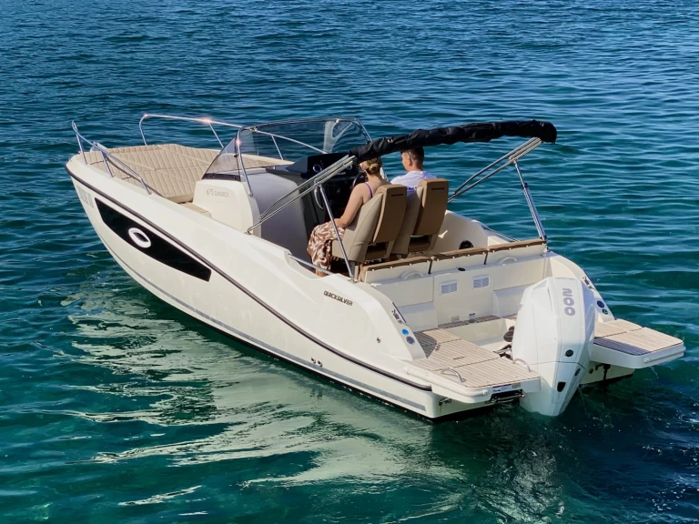 Yacht hire Tribunj cheap Activ 675 Sundeck