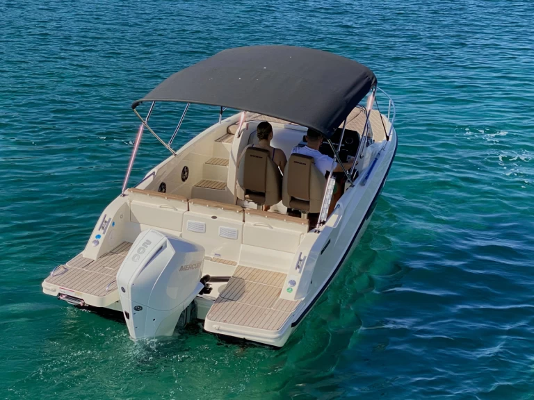 Motorboat hire in Tribunj - Quicksilver Activ 675 Sundeck