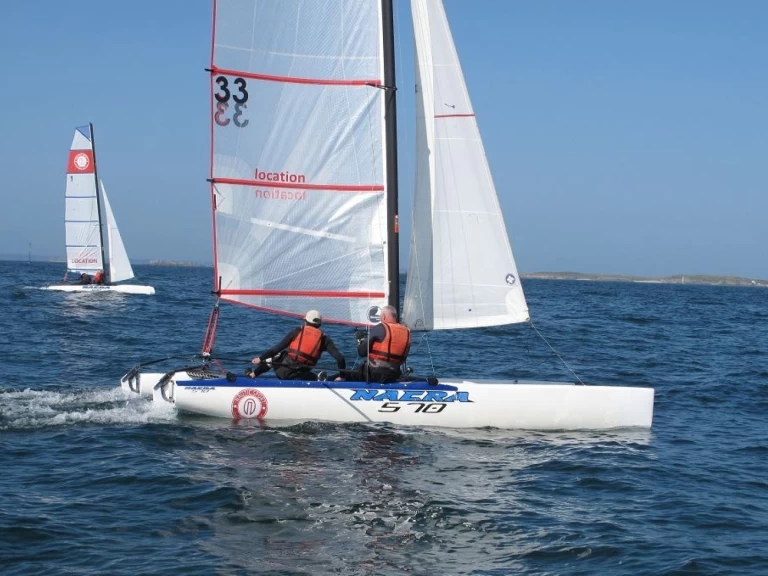 Charter a Nacra 570 FUN in Carnac on Samboat