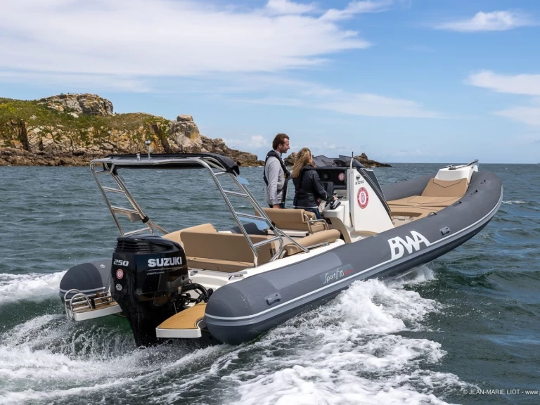 RIB hire in La Trinité-sur-Mer - Bwa Sport 26 GTO
