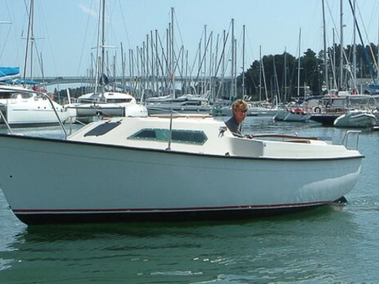 Charter a Bénéteau California 550 in La Trinité-sur-Mer on Samboat