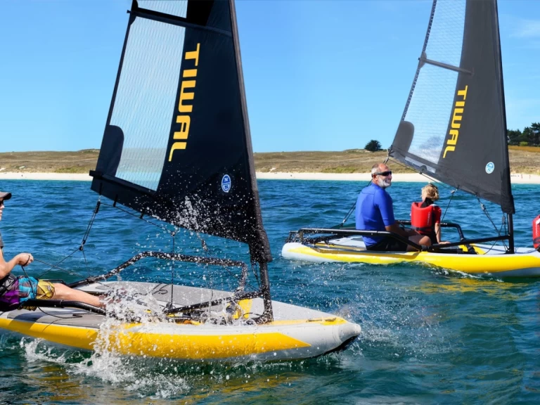 Yacht hire Carnac cheap TIWAL 3.2