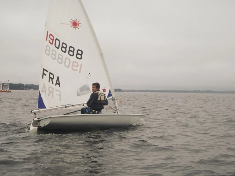 Yacht hire Carnac cheap Laser Solo