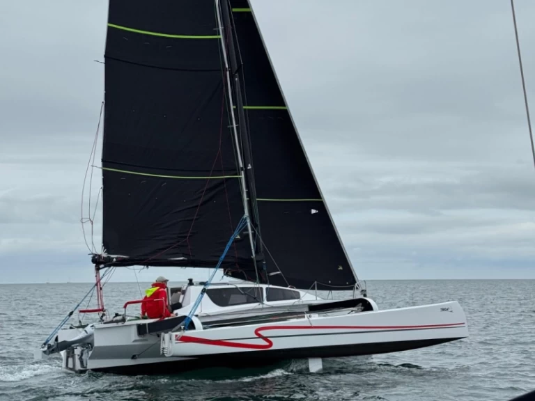 Tricat TRICAT 8.50 charter bareboat or skippered in  La Trinité-sur-Mer