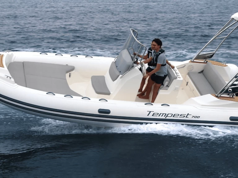 Charter a Capelli Tempest 700 in Antibes on Samboat