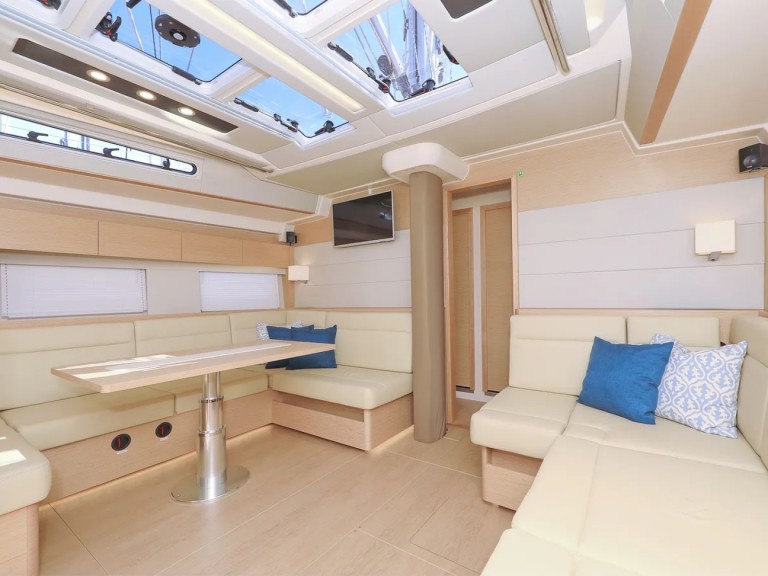 Hanse Hanse 588 - 4 cabine - 4 bagni charter bareboat or skippered in  Salerno