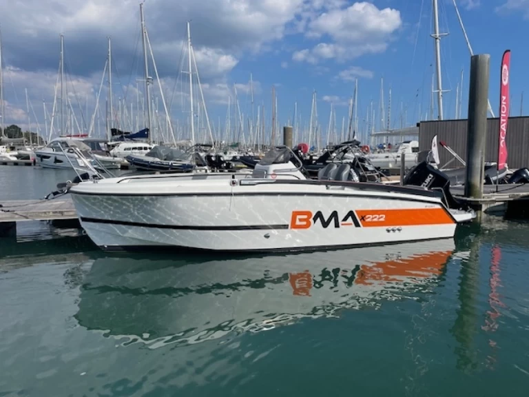 Hire a BMA BOATS BMA X222 La Trinité-sur-Mer