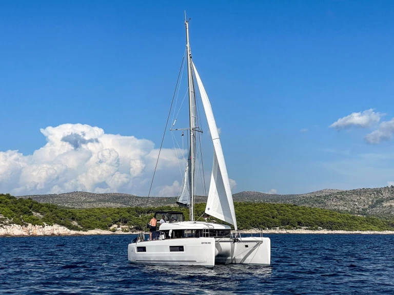 Yacht charter Primošten - Lagoon Lagoon 40 on SamBoat