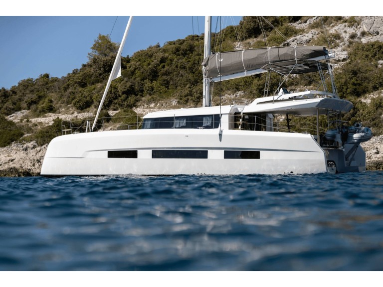 Hire Catamaran with or without skipper Dufour Salerno