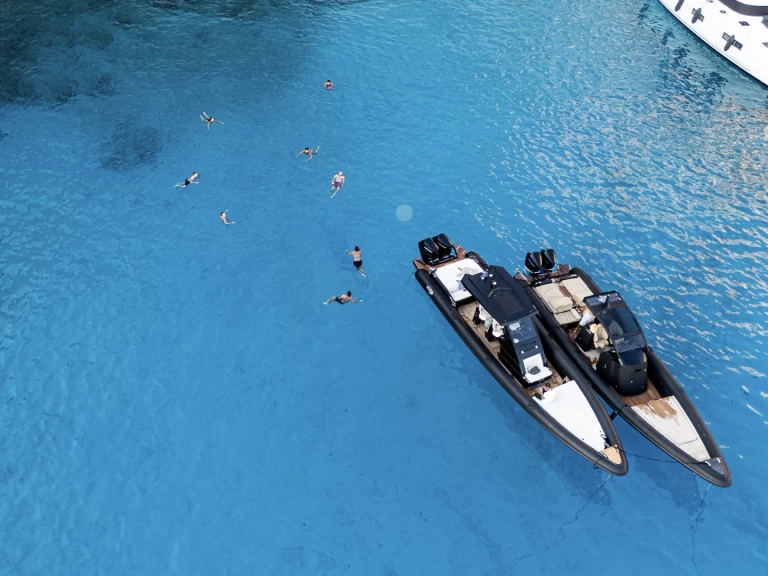 Yacht charter Athens - Seafighter Shadow 40 on SamBoat