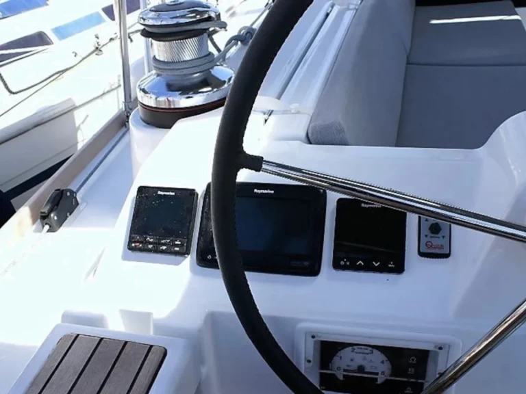 Yacht charter Skiathos - Bénéteau Oceanis 48 on SamBoat