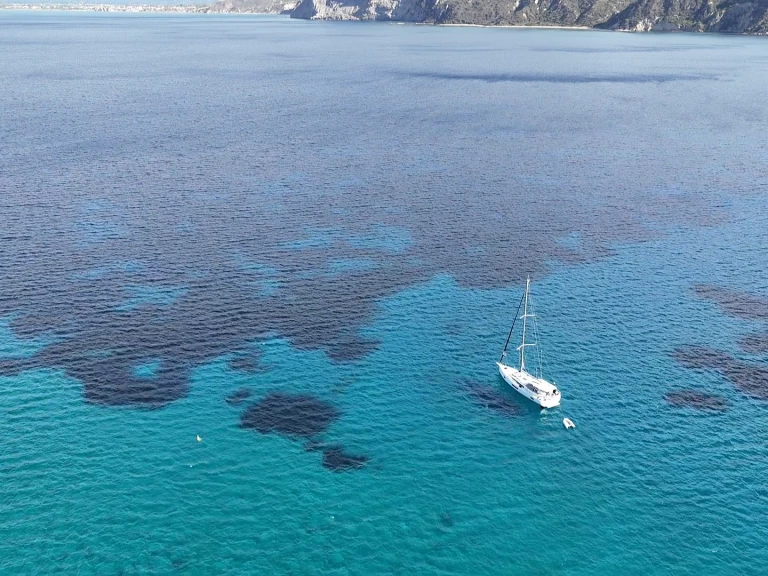 Sailboat hire in Vlycho - Bénéteau Oceanis 51.1