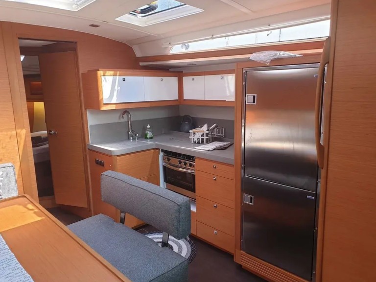 Hire Sailboat Dufour with a boat licence